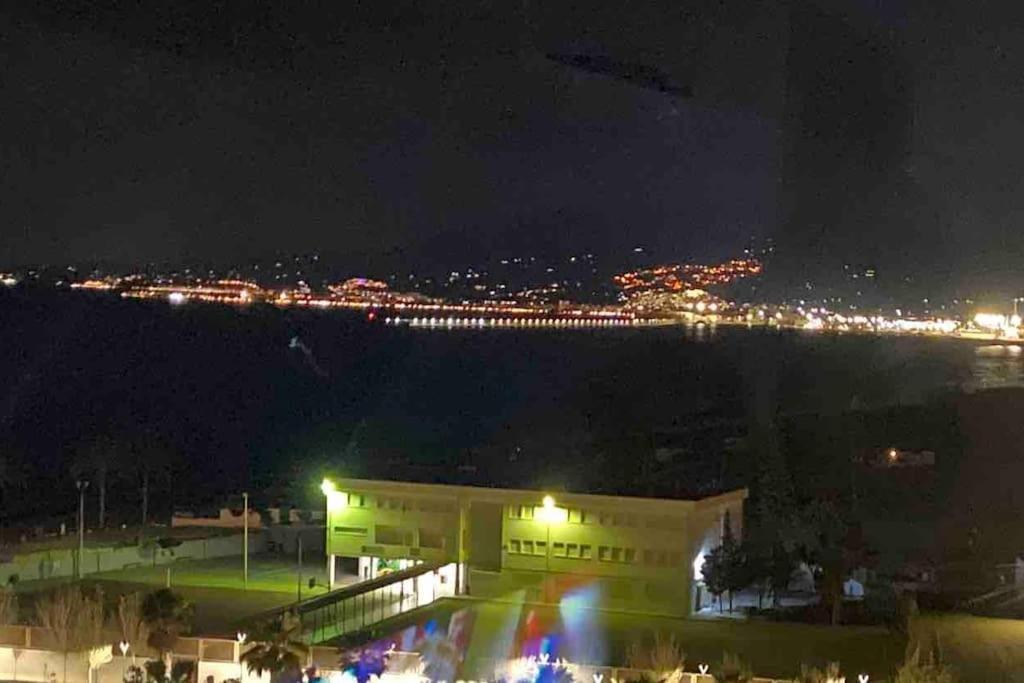 Apartament Torrenueva Con Vistas A La Playa Zewnętrze zdjęcie